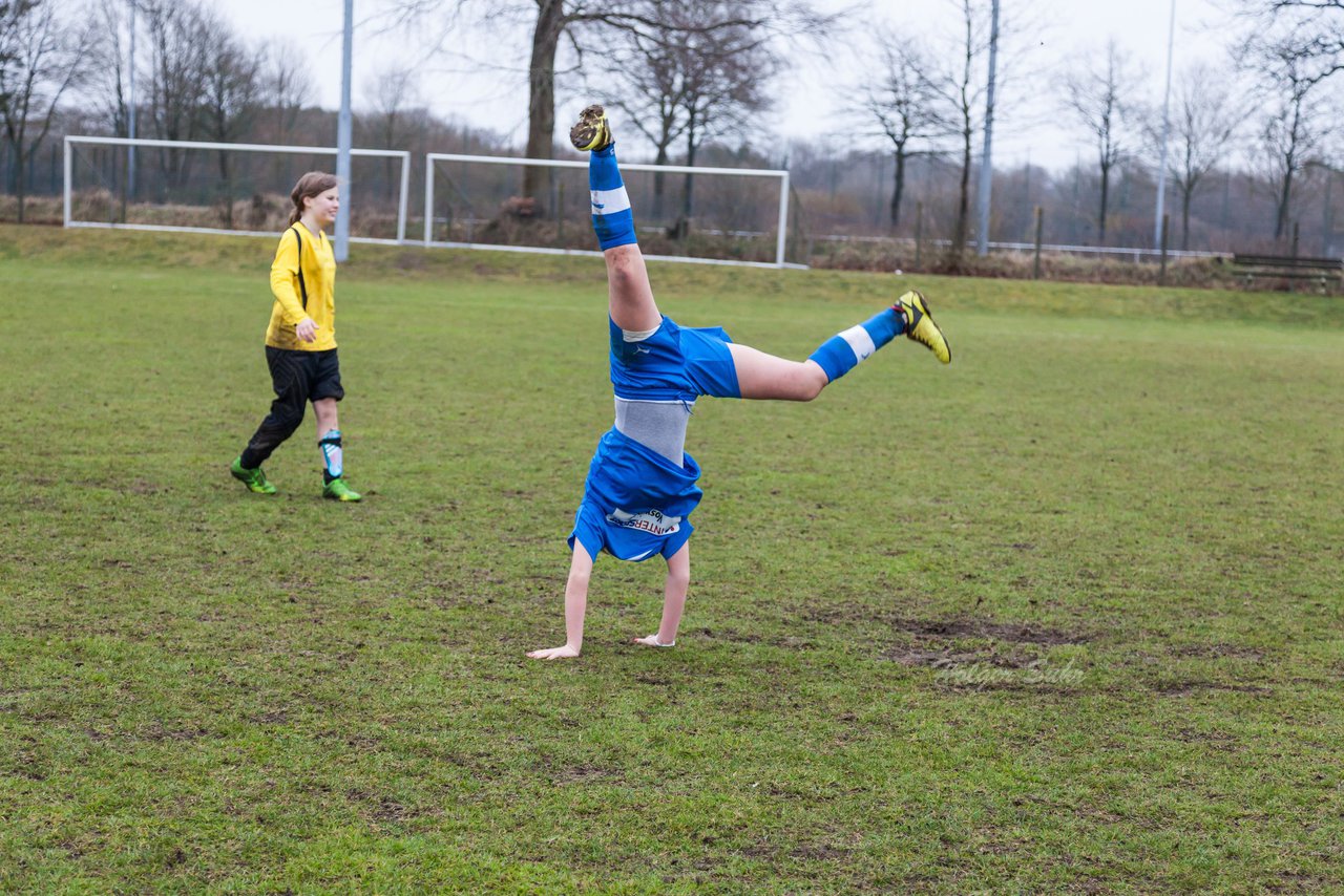 Bild 317 - C-Juniorinnen FSG-BraWie 08 - TuS Tensfeld : Ergebnis: 0:8